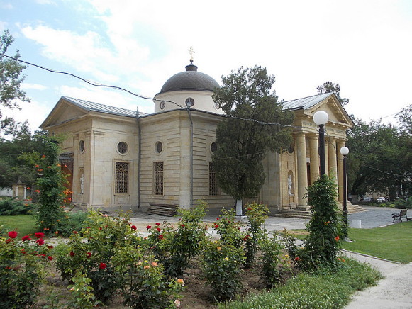 Image -- Kherson: Transfiguration Cathedral (1781).