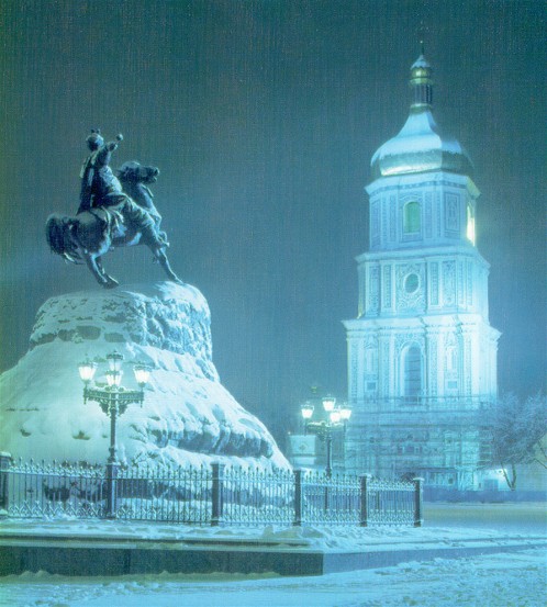 Image - Monument of Bohdan Khmelnytsky and the bell tower of Saint Sophia Cathedral in wintertime.