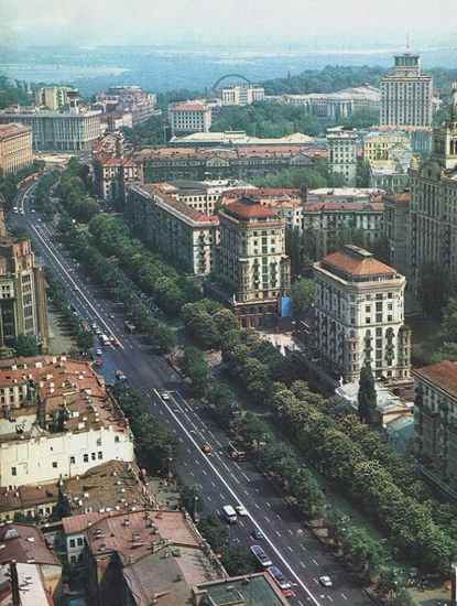 Image -- Kyiv: view of Khreshchatyk (1987).