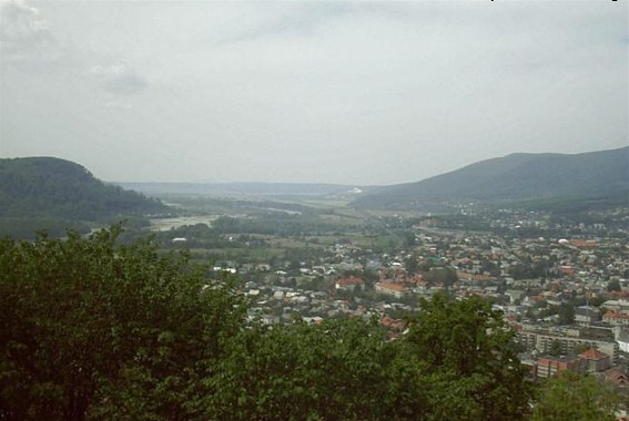 Image - A panorama of Khust.