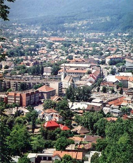 Image - A panorama of Khust.