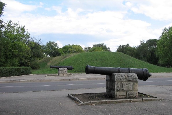 Image - Kropyvnytskyi: Saint Elizabeth Fortress ramparts.