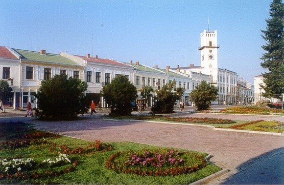 Image -- Kolomyia Market Square.