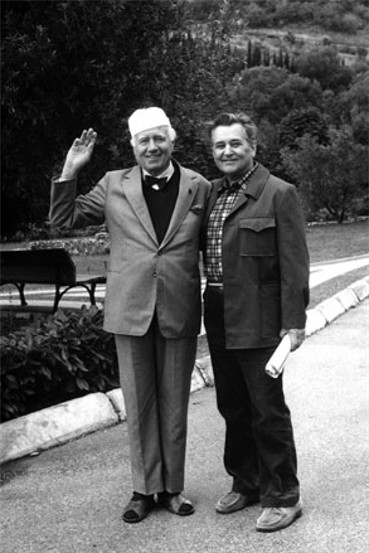 Image - Ivan Kozlovsky and Oles Honchar in the Crimea (1981).