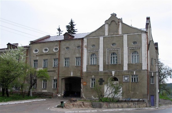 Image - One of the buildings of the former theological seminary in Kremianets.
