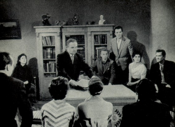 Image - Marian Krushelnytsky with students of the Kyiv Institute of Theater Arts (1960).