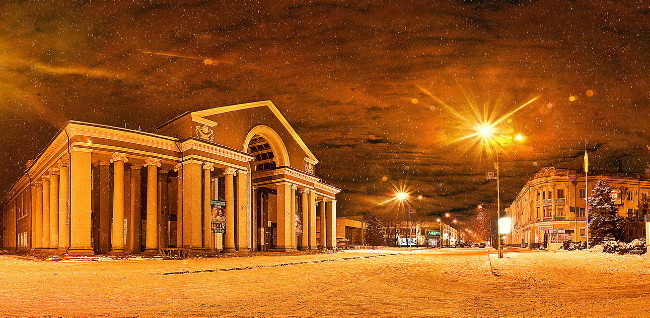 Image -- Kryvyi Rih: Taras Shevchenko Theater.