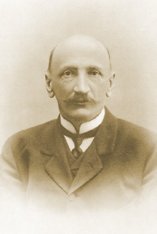 Image -- Yulian Kulakovsky