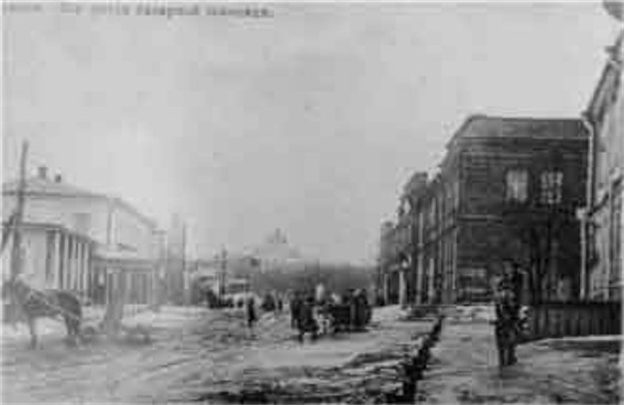 Image -- Kupiansk: Market Square (1906).