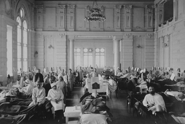 Image - Kyiv Military Hospital (ca 1915).