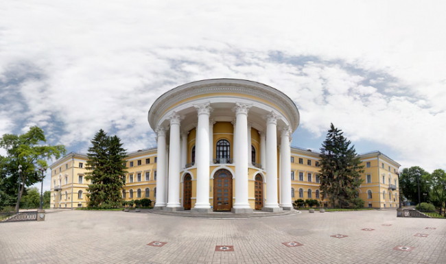 Image - The October Palace in Kyiv (formerly the Kyiv Institute for Daughters of the Nobility).