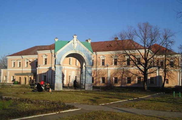 Image - Kyivan Mohyla Academy: old bursa (student residence) building (1778).