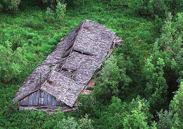 Image - A barrack in a labor camp in Siberia (aerial view).