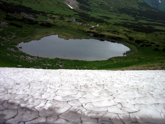 Image - Lake Nesamovyte in the Chornohora (part of the Carpathian National Park).