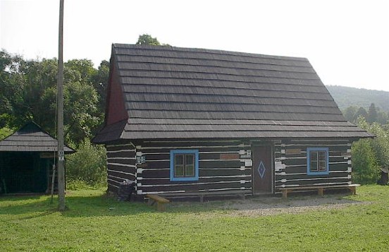 Image - A Lemko house in the Lemko Open-Air Museum in Zyndranova in the Lemko region.
