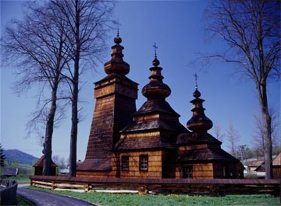 Image -- A Greek-Catholic church in the village of Kviton in the Lemko region.