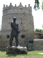 Image from entry Letychiv Karmaliuk monument s in the Internet Encyclopedia of Ukraine