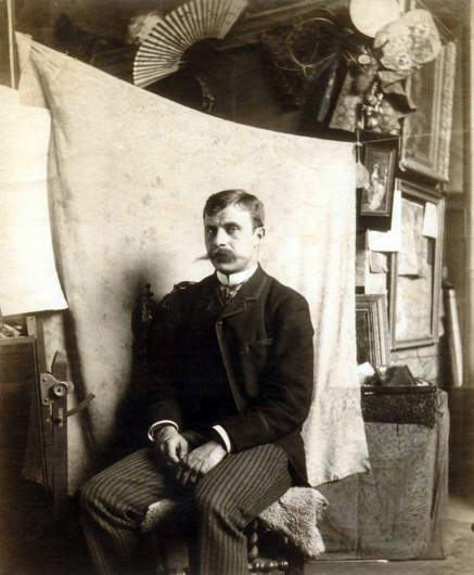 Image - Petro Levchenko in his studio