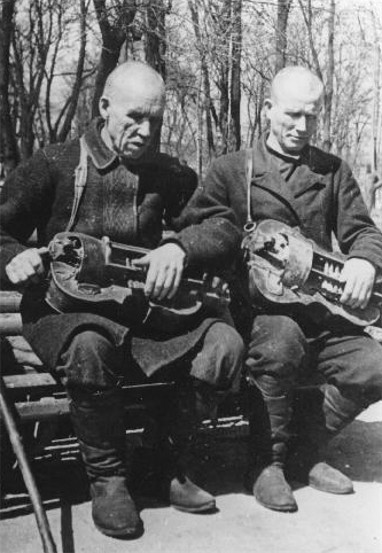 Image - Two unknown lirnyks (Kyiv, 1939).
