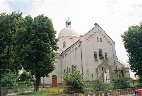 Image -- Liubachiv (Lubaczow): Saint Nicholas Greek Catholic Church.