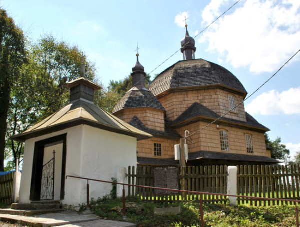 Image - A Ukrainian church in Liubycha Korolivska (Lubycza Krolewska) in the Roztochia region.