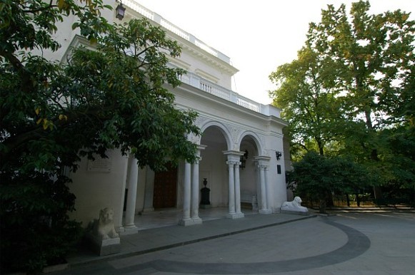 Image - The Grand Palace in Livadiia in the Crimea.