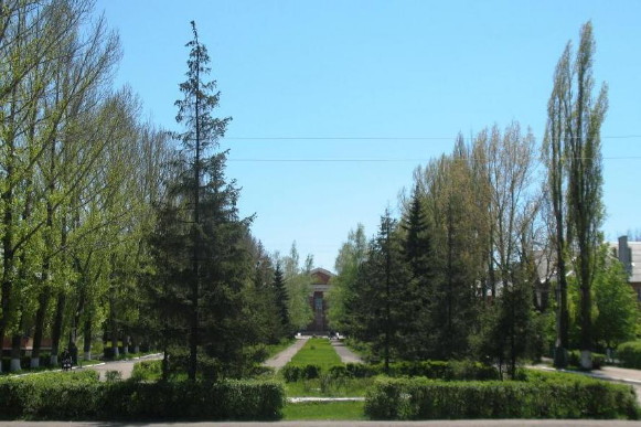Image - Lutuhyne, Luhansk oblast: city center.