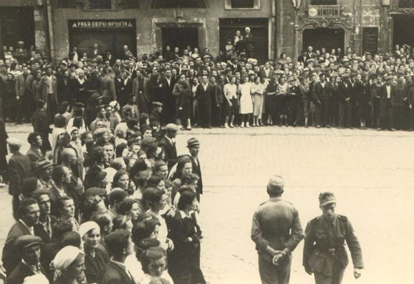 Image -- Lviv: Proclamation of Ukrainian statehood (June 1941).
