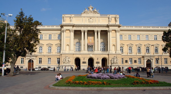 Image -- Lviv University: main building.