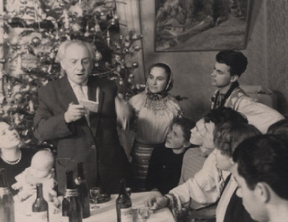 Image - Maksym Rylsky at an event organized by Les Taniuk and the Club of Creative Youth in Kyiv (1960s).