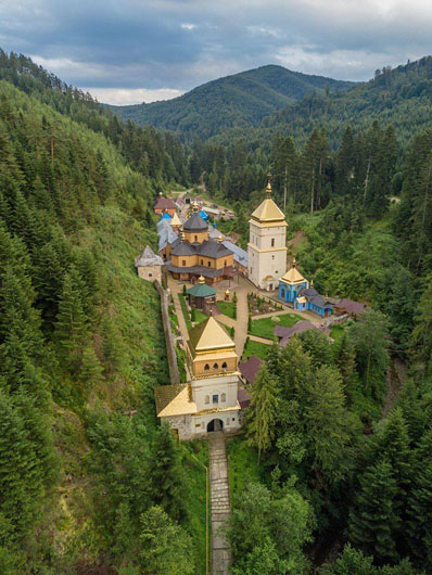 Image - Maniava Hermitage (aerial view).