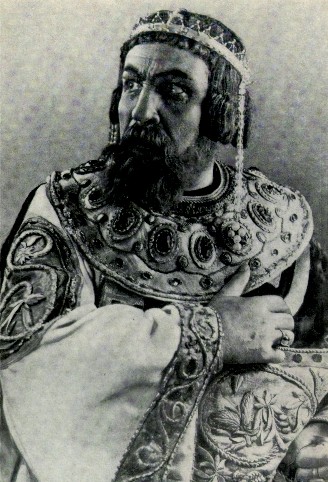Image -- Ivan Marianenko as Yaroslav the Wise in Ivan Kocherha's play (Kharkiv Ukrainian Drama Theater, late 1940s).