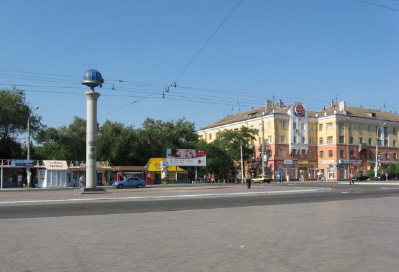 Image -- Mariupol: city center.