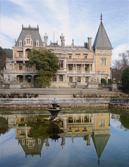 Image -- The castle in Masandra in the Crimea.