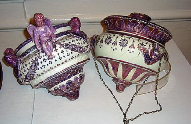 Image -- Decorative lamps produced by the Mezhyhiria Faience Factory.