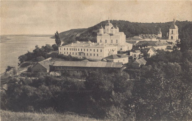 Image -- Mezhyhiria Transfiguration Monastery buildings (1920s; at that time the Mezhyhiria Ceramics Tekhnikum ).