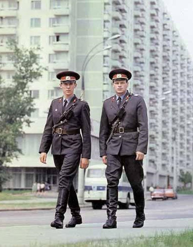 Image -- Soviet militiamen on patrol