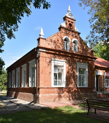 Image -- Molochansk, Zaporizhia oblast: German girls gymnasium.