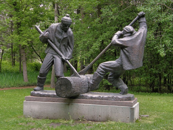 Image - Leonid Molodozhanyn: sculpture in the Leo Mol Park in Winnipeg, Manitoba. 