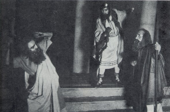 Image - Hnat Yura, Les Kurbas, and Yona Shevchenko in the Molodyi Teatr production of Sophocles' Oedipus Rex (1918).