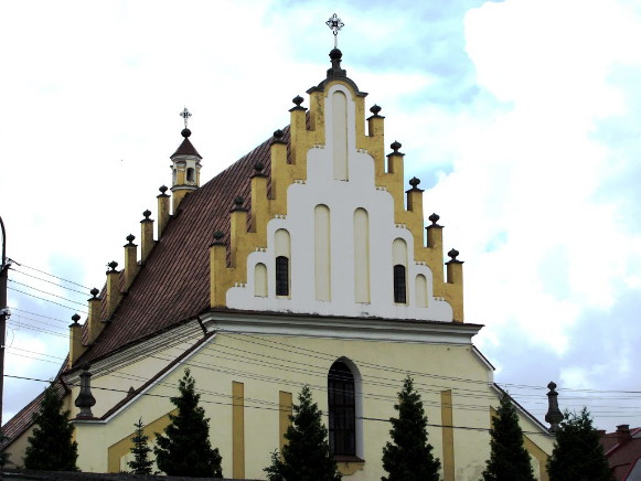 Image - Mostyska, Lviv oblast: Church of Saint John the Baptist (17th century).