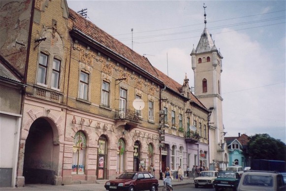 Image - Mukachevo: Dukhnovych Street.