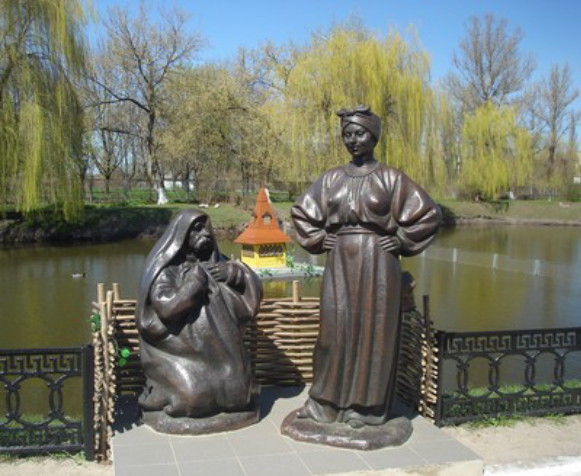 Image - Myrhorod: statues based on Nikolai Gogol's stories.