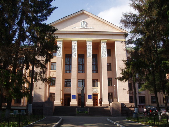 Image -- The National Medical University in Kyiv (main building).