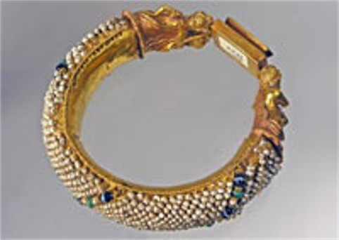 Image - A bracelet from the Sarmatian Nohaichynskyi kurhan in the Crimea.