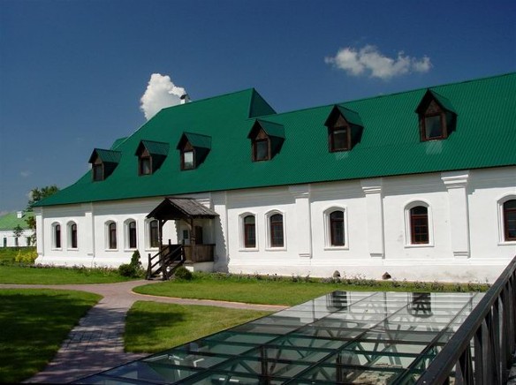 Image - Buildings of the Transfiguration Monastery in Novhorod-Siverskyi.