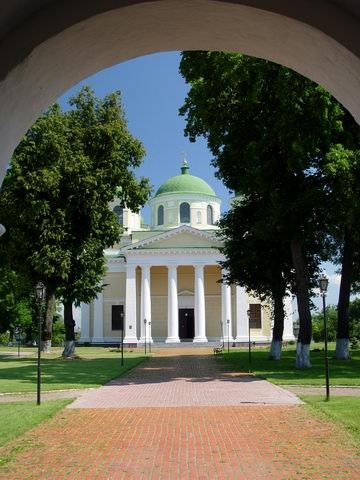 Image - The Transfiguration Cathedral (1791-6) in the Transfiguration Monastery in Novhorod-Siverskyi.