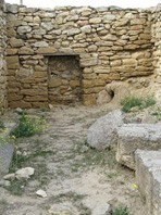 Image from entry Nymphaeum s in the Internet Encyclopedia of Ukraine