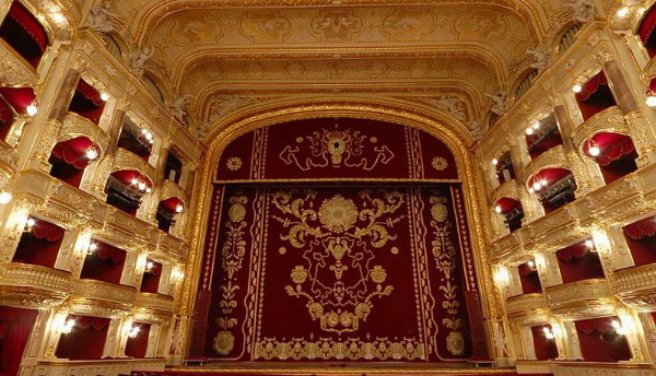 Image - The Odesa Opera and Ballet Theater (interior).