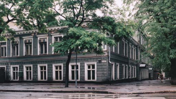 Image -- The Richelieu Lyceum in Odesa.